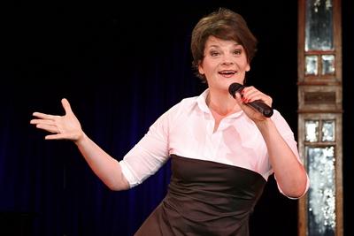 drama-berlin.de 03.04.2012 Gayle Tufts SOME LIKE IT HEISS! , Show von und mit Gayle Tufts, Klavier: Marian Lux, Premier-stock-foto