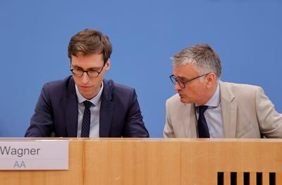 Christian Wagner, Stellvertretender Sprecher des Ausw?rtigen Amts, Regierungssprecher Stefan Kornelius, Deutschland, Ber-stock-foto