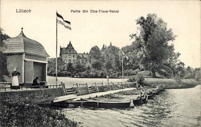L?beck, Partie am Elbe Trave Kanal, Einwohner, Ruderboote !AUFNAHMEDATUM GESCH?TZT!-stock-foto
