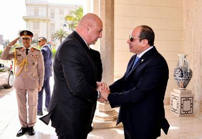 Lebanese President Joseph Aoun meets with Egyptian President Abdel Fattah el-Sisi at Al-Ittihadiya Palace in Cairo-stock-foto