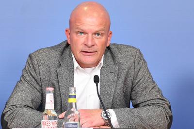 Berlin, Deutschland, 19.05.2025: Haus der Bundespressekonferenz: Pressekonferenz Bundesverband Freier Tankstellen und un-stock-foto