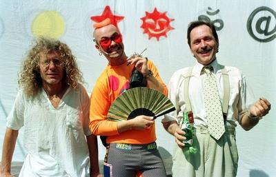 1/ Event 98: Wohlf?hlaktion mit Rainer Langhans, Marcello Masturbani & Bommi Baumann, Ready To Ruck, Party, Hippies, Spa-stock-photo