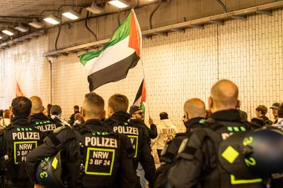 Eine Demo in K?ln, Pal?stina, K?ln Innenstadt,  22.05.2025-stock-foto