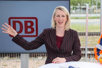 ICE-Werk bekommt Batteriespeicher-stock-foto