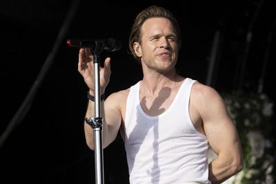 . 20/08/2023. Newbury, United Kingdom. Olly Murs performing at the Bet Victory Hungerford Day at Newbury Racecourse, Uni-stock-photo