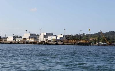 Bildnummer: 59270133  Datum: 18.02.2013  Copyright: imago/Eibner Hafen von Almirante - Verladestation von Chiquita Banana / Provinz Bocas del Toro / Karibik / Panama Wirtschaft x0x xsk 2013 quer Panama Karibik Pazifik Mittelamerika Urlaub Sonne Meer Dschungel Wildlife Kultur Reisen Tiere  59270133 Date 18 02 2013 Copyright Imago Eibner Port from Almirante Loading from Chiquita Banana Province Bocas Del Toro Caribbean Panama Economy x0x xSK 2013 horizontal Panama Caribbean Pacific Central America Holiday Sun Sea Jungle Wildlife Culture Travel Animals-stock-photo