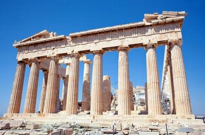 Facade of the Parthenon temple on the Athenian Acropolis Greece PUBLICATIONxINxGERxSUIxAUTxHUNxONL-stock-foto