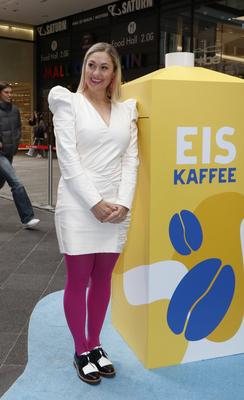 Ruth Moschner bei dem Themen Event-Tag Initiative-Milch Der Begehbare K?hlschrank inder Mall Of Berlin am 22.05.25 in Be-stock-foto