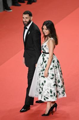 78eme Festival International du Film de Cannes. Mont?e des marches du film 13 jours 13 nuits. ARNAL-stock-photo