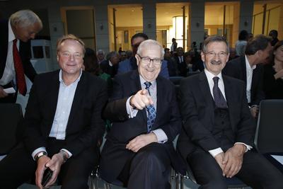Dirk Niebel / Rainer Br?derle / Hermann Otto Solms / Das Walther Rathenau Institut, Stiftung f?r internationale Politik,-stock-foto