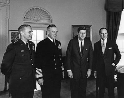Meeting with The Earl Mountbatten, Chief of the British Defense Staff, 12:05PM. President John F. Kennedy meets with Chi-stock-photo