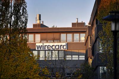 Sitz der wirecard AG in Aschheim Dornach in der Morgensonne am 20.10.2020. wirecard Logo, Firmenemblem,Schriftzug ,Gebae-stock-foto