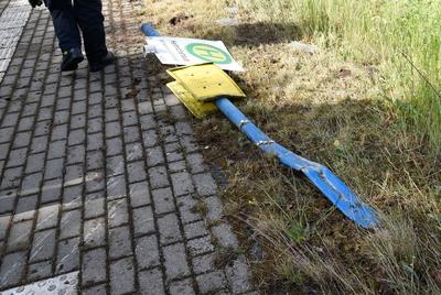 LKW Unfall-stock-foto