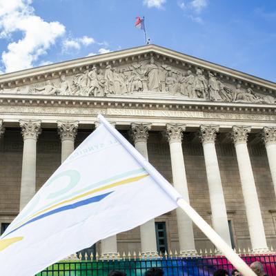 Les agriculteurs manifestent devant l?Assembl?e nationale-stock-foto