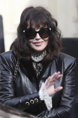 Entertainment Bilder des Tages Isabelle Adjani CELEBRITES : Defile Chanel - Paris Fashion Week - 01/10/2019 MichaelBauch-stock-photo