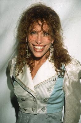 Carly Simon backstage at Solid Gold in 1984 PUBLICATIONxNOTxINxUSA Copyright: xRonxWolfsonx/xMediaPunchx-stock-foto