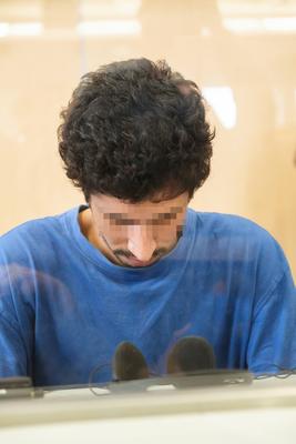 Prozess zum islamistischen Messeranschlag von Solingen gestartet-stock-foto