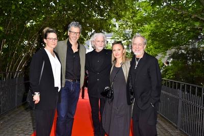Helmuth Zerlett, Natalia Zerlett, Hermann Buehlbecker, Wolfgang Groos, Jasmin Groos zu Gast beim Grand Opening Relais und Chateaux Hotel Diepeschrather M?hle Muehle by Nelson M?ller Mueeler am 26.05.2025 in Bergisch Gladbach NRW Deutschland *** Helmuth Zerlett, Natalia Zerlett, Hermann Buehlbecker, Wolfgang Groos, Jasmin Groos as guests at the Grand Opening Relais and Chateaux Hotel Diepeschrather M?hle Muehle by Nelson M?ller Mueeler on 26 05 2025 in Bergisch Gladbach NRW Germany-stock-foto