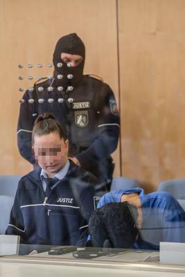 Prozess zum islamistischen Messeranschlag von Solingen gestartet-stock-foto