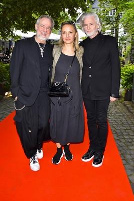 Helmuth Zerlett, Natalia Zerlett, Hermann Buehlbecker zu Gast beim Grand Opening Relais und Chateaux Hotel Diepeschrather M?hle Muehle by Nelson M?ller Mueeler am 26.05.2025 in Bergisch Gladbach NRW Deutschland *** Helmuth Zerlett, Natalia Zerlett, Hermann Buehlbecker as guests at the Grand Opening Relais and Chateaux Hotel Diepeschrather M?hle Muehle by Nelson M?ller Mueeler on 26 05 2025 in Bergisch Gladbach NRW Germany-stock-foto