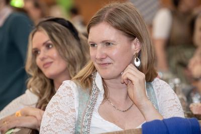 Svenja Jarchow-Pongratz, Vorsitzende GR?NE M?nchen, Mona Fuchs, Vorsitzende der GR?NEN Stadtratsfraktion, Gr?ner Abend bei der Truderinger Festwoche, Volksfest im Stadtteil Trudering, M?nchen, 26.05.2025-stock-foto