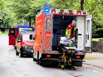 11-J?hriges Kind st?rzt 3 Meter in die Tiefe und wird schwer verletzt - Gladbeck Linnerott-stock-foto