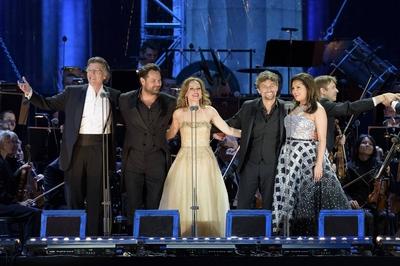 Gipfeltreffen der Stars mit ANNA NETREBKO & JONAS KAUFMANN & THOMAS HAMPSON Elena Zhidkova & Ildar-stock-photo