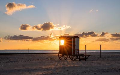Strand von Borkum, Ostfriesland, Nordsee in Niedersachsen, Deutschland 1100102937-stock-foto