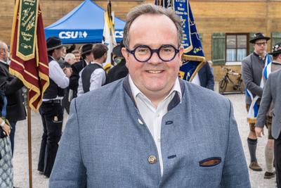 Clemens Baumg?rtner, Oberb?rgermeisterkandidat der CSU, beim Politischen Abend der CSU, Truderinger Festwoche, Volksfest im Stadtteil Trudering, M?nchen, 27.05.2025-stock-foto