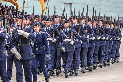 Generalleutnant Holger Neumann hat das Kommando ?ber die Luftwaffe von Generalleutnant Ingo Gerhartz ?bernommen-stock-foto