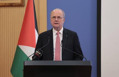 Palestinian Prime Minister, Mohammad Mustafa, attends the launch of a project to develop the health system-stock-foto