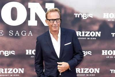 Kevin Costner bei der Deutschlandpremiere von HORIZON am 4.08.2024 in Berlin *** Kevin Costner at the German premiere of-stock-foto