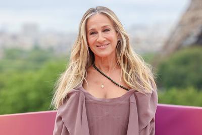 Premiere du film 'And just like that that...' devant la tour Eiffel-stock-foto