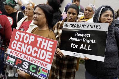 Protest against Germany by the Palestine Solidarity Campaign in Cape Town, South Africa-stock-foto