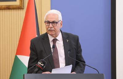 Palestinian Prime Minister, Mohammad Mustafa, attends the launch of a project to develop the health system-stock-foto