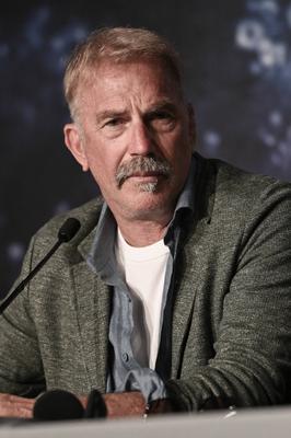 77eme Festival International du Film de Cannes Mont? e des marches du film 77th International Cannes Film Festival Press-stock-foto