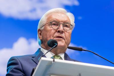Leipzig - Bundespr?sident Steinmeier h?lt Rede: Internationales Turnfest offiziell er?ffnet-stock-photo
