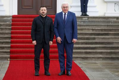 Empfang des Pr?sidenten der Ukraine durch Bundespr?sident Frank-Walter Steinmeier-stock-photo