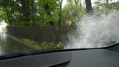 Kr?ftige Gewitter und Unwetter ziehen seit den Nachmittagsstunden ?ber weite Teile Mitteldeutschlands hinweg. Am Nachmit-stock-foto