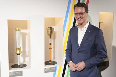 Pressekonferenz zur Vorstellung von Eckpunkten der Bewerbung f?r Olympische und Paralympische Spiele an Rhein und Ruhr-stock-foto