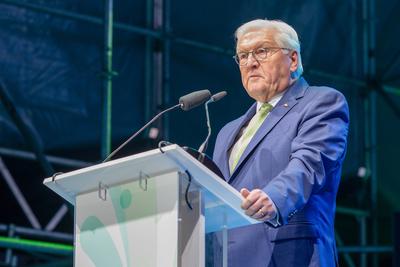 Leipzig - Bundespr?sident Steinmeier h?lt Rede: Internationales Turnfest offiziell er?ffnet-stock-photo