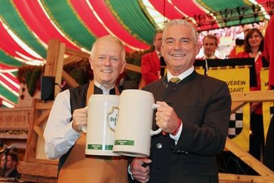 Stuttgart Eroeffnung Volksfest, Stuttgart, 28.09.2018 Fritz Kuhn Oberbuergermeister und Thomas Strobl Innenminister Bad-stock-foto
