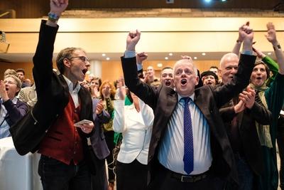 Landtagswahl 2016 in Baden W?rttemberg Feature Momentaufnahme Bekanntgabe der Prognose im Stuttgarte-stock-foto
