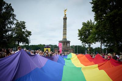 Berlin, CSD- Pride Parade Eindr?cke vom der Christopher Street Day (CSD) - Pride Parade am 27.07.2024 unter dem Motto Nu-stock-photo