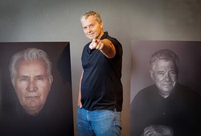 FACE TO FACE ? Fotoausstellung von Manfred Baumann-stock-foto