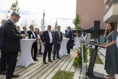 Reportage 30.05.2025 Schl?ssel?bergabe f?r 249 bezahlbare Single- und Familienwohnungen f?r Menschen mit geringen Einkommen!-stock-foto