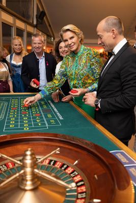 vlnr Yara Reichert , Frank Schneppendahl, Uschi D?mmrich von Luttitz , Stephanie von Pfuel am Roulette Tisch 29.05.2025-stock-foto