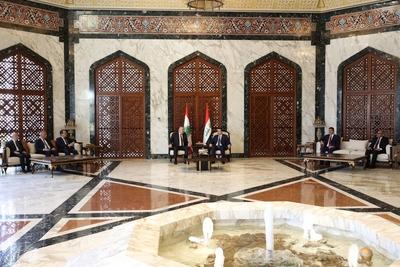 Lebanese President Joseph Aoun and his accompanying delegation arrived at Baghdad International Airport for an official visit to Iraq-stock-foto