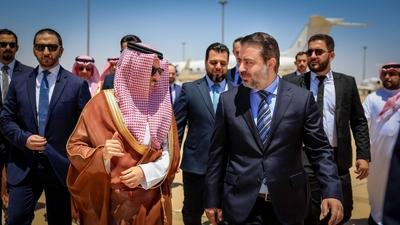 Syrian Foreign Minister, Asaad Al-Shaibani, receives Saudi Foreign Minister, Faisal bin Farhan bin Abdullah Al Saud-stock-foto