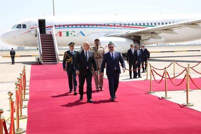 Lebanese President Joseph Aoun and his accompanying delegation arrived at Baghdad International Airport for an official visit to Iraq-stock-foto